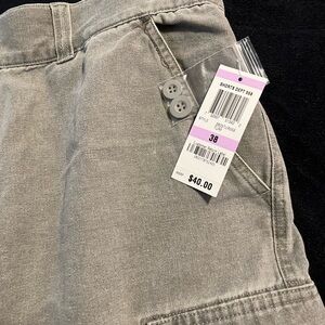 Men New Gray Cargo Shorts Size 38. New with tags.